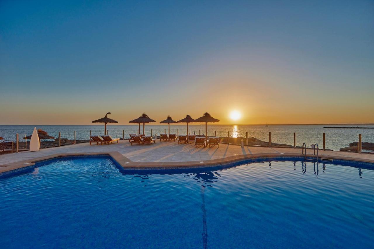 קולוניה סנט ג'ורדי Universal Hotel Cabo Blanco - Adults Only מראה חיצוני תמונה