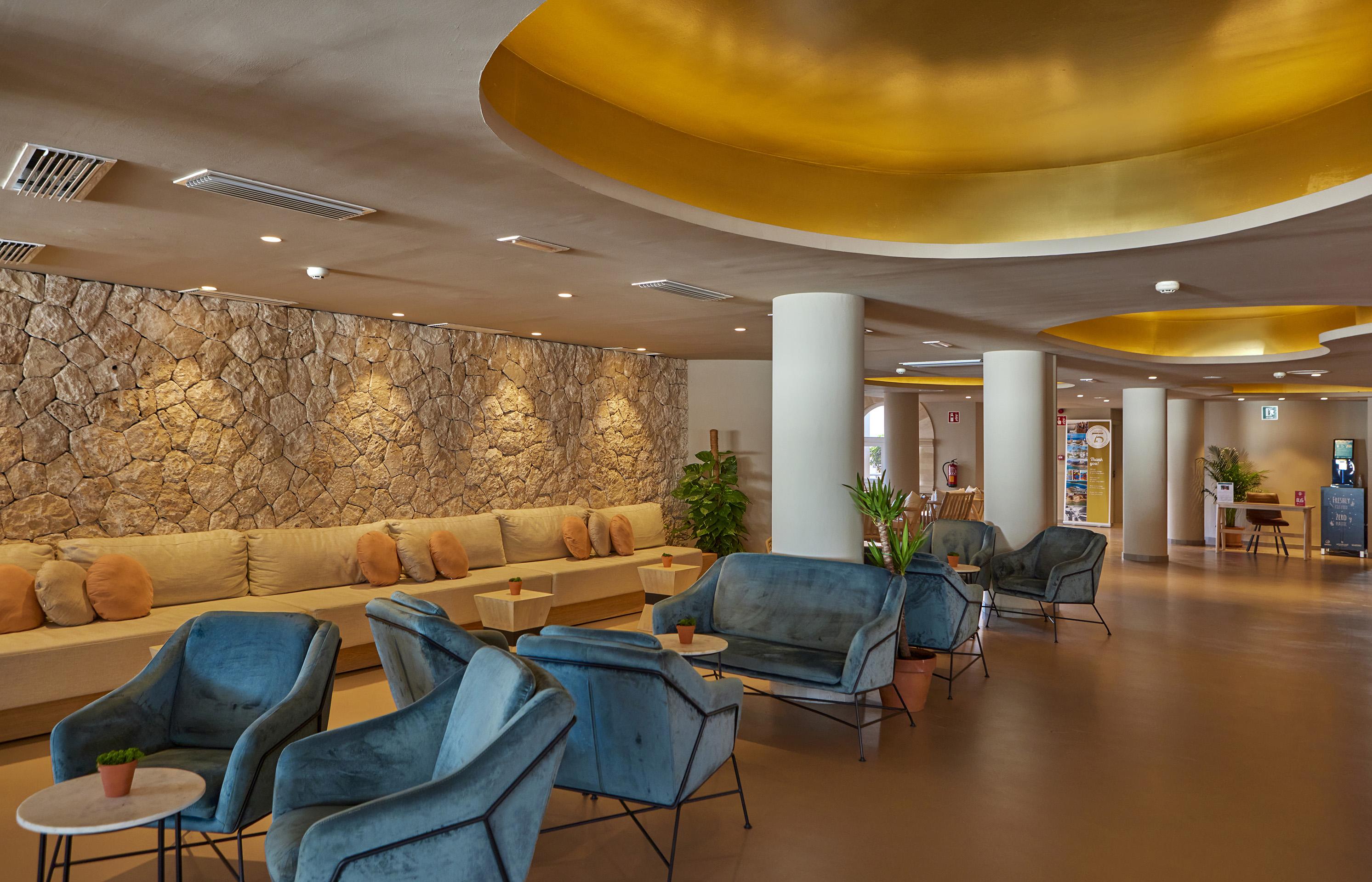 קולוניה סנט ג'ורדי Universal Hotel Cabo Blanco - Adults Only מראה חיצוני תמונה