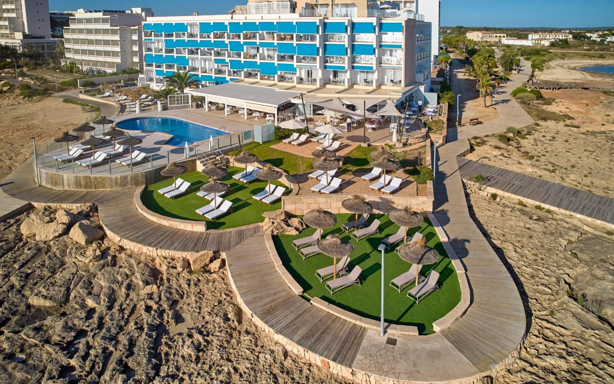 קולוניה סנט ג'ורדי Universal Hotel Cabo Blanco - Adults Only מראה חיצוני תמונה